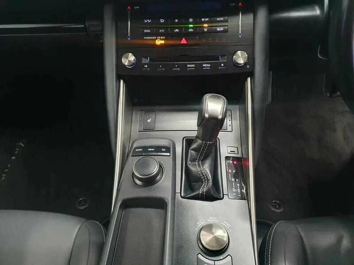 2018-lexus-is-300h-25-executive-edition-lexus-navigation-big-18