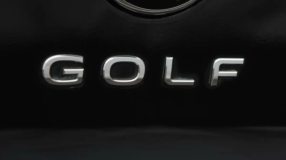 2021-volkswagen-golf-15-tsi-r-line-150ps-hatchback-big-22