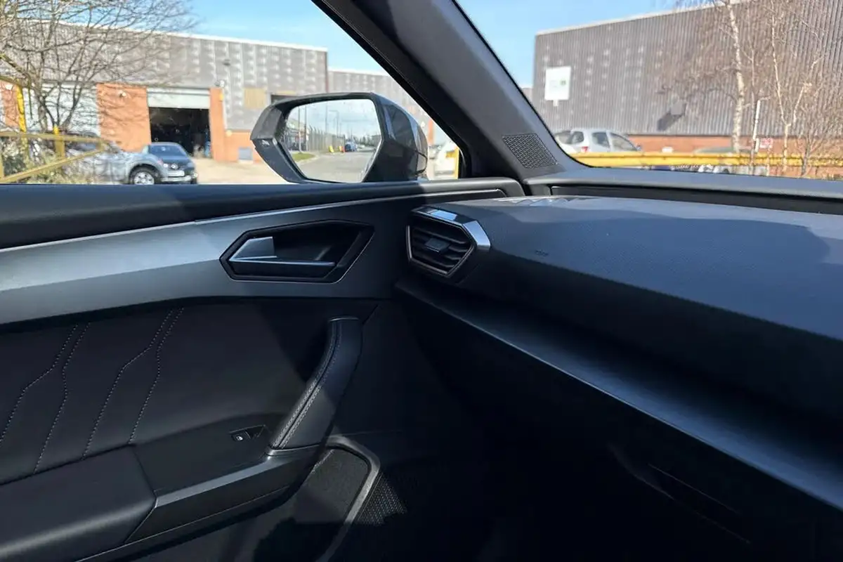 2023-cupra-leon-nf-20-tsi-vz1-big-33