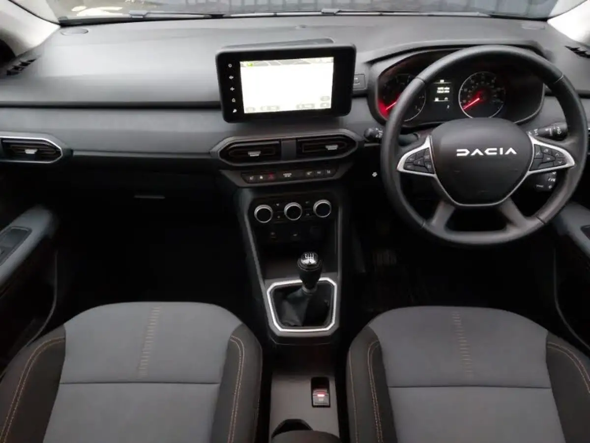 2023-dacia-sandero-stepway-10-tce-essential-90bhp-big-2