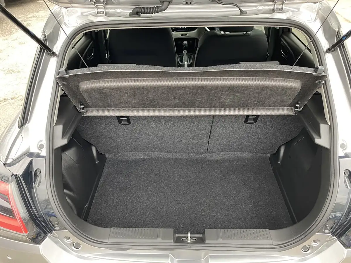 2024-suzuki-swift-12-motion-cvt-big-9