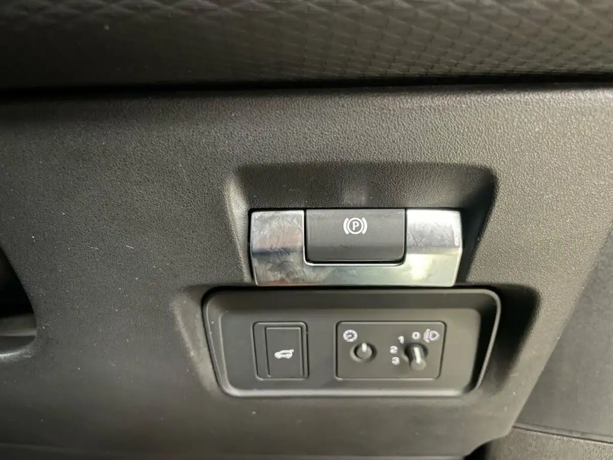 2020-land-rover-range-rover-evoque-20-d150-r-dynamic-big-37