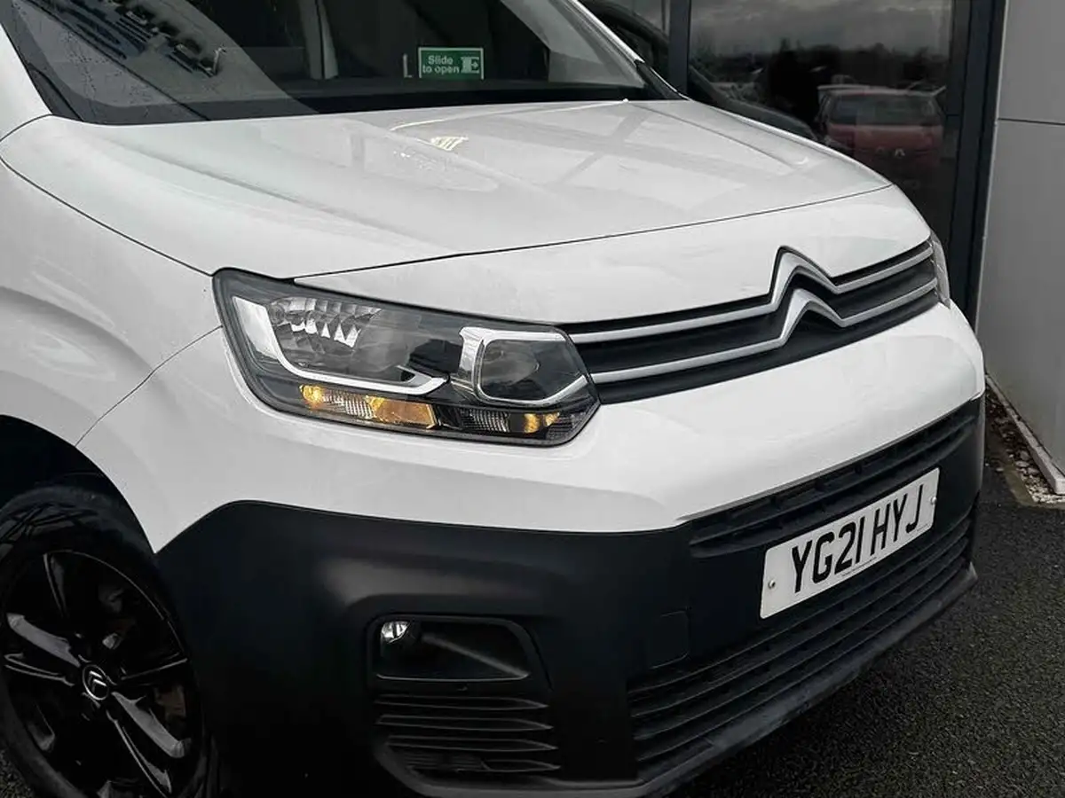 2021-citroen-berlingo-15bluehdi-1000-driver-100pseu6dt-e-ss-big-4