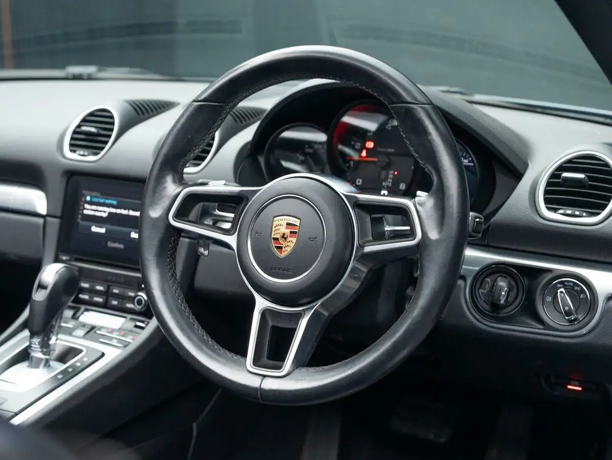 2016-porsche-boxster-718-20-boxster-pdk-big-17