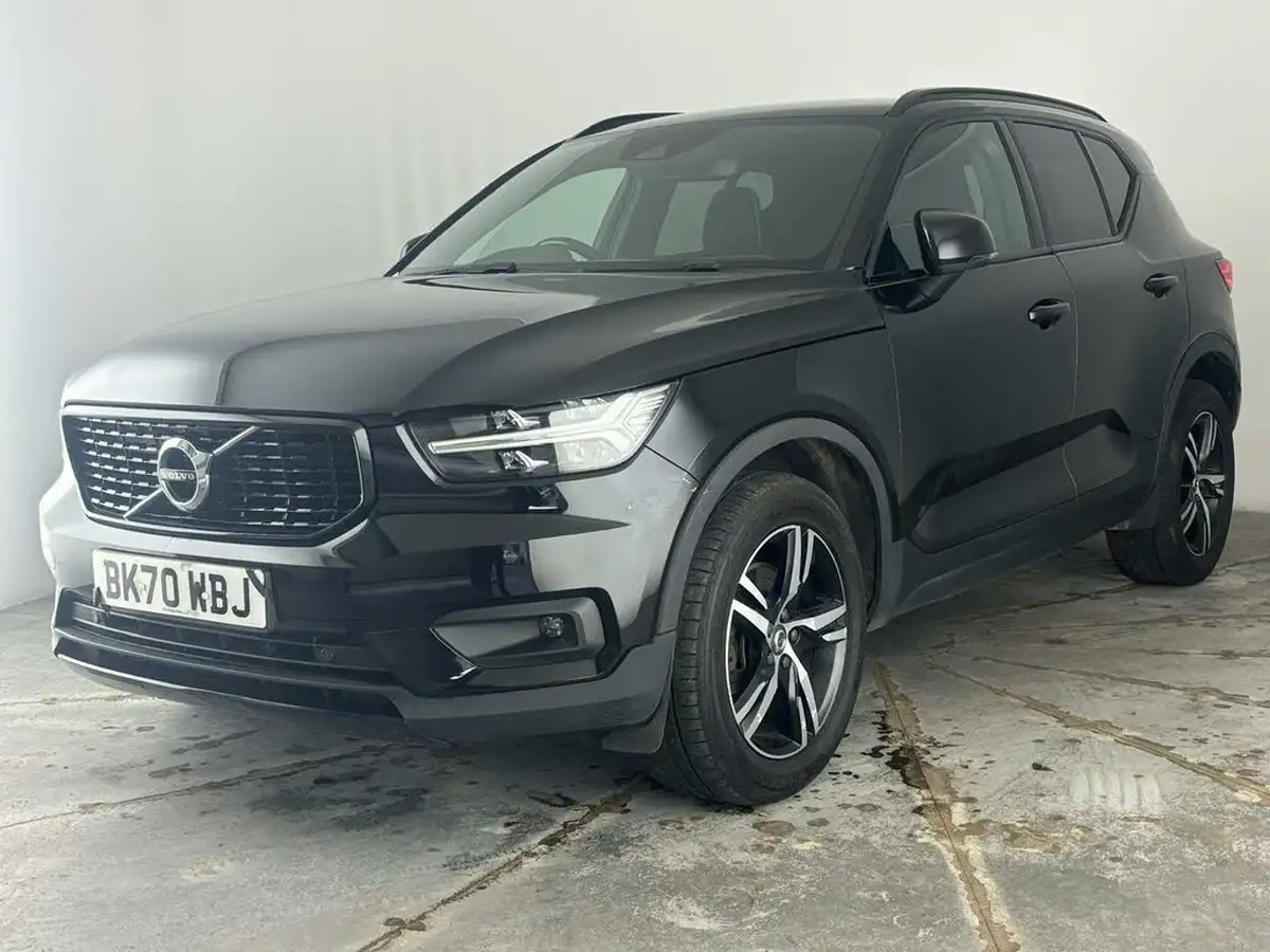 2020-volvo-xc40-20-b4-r-design-big-3