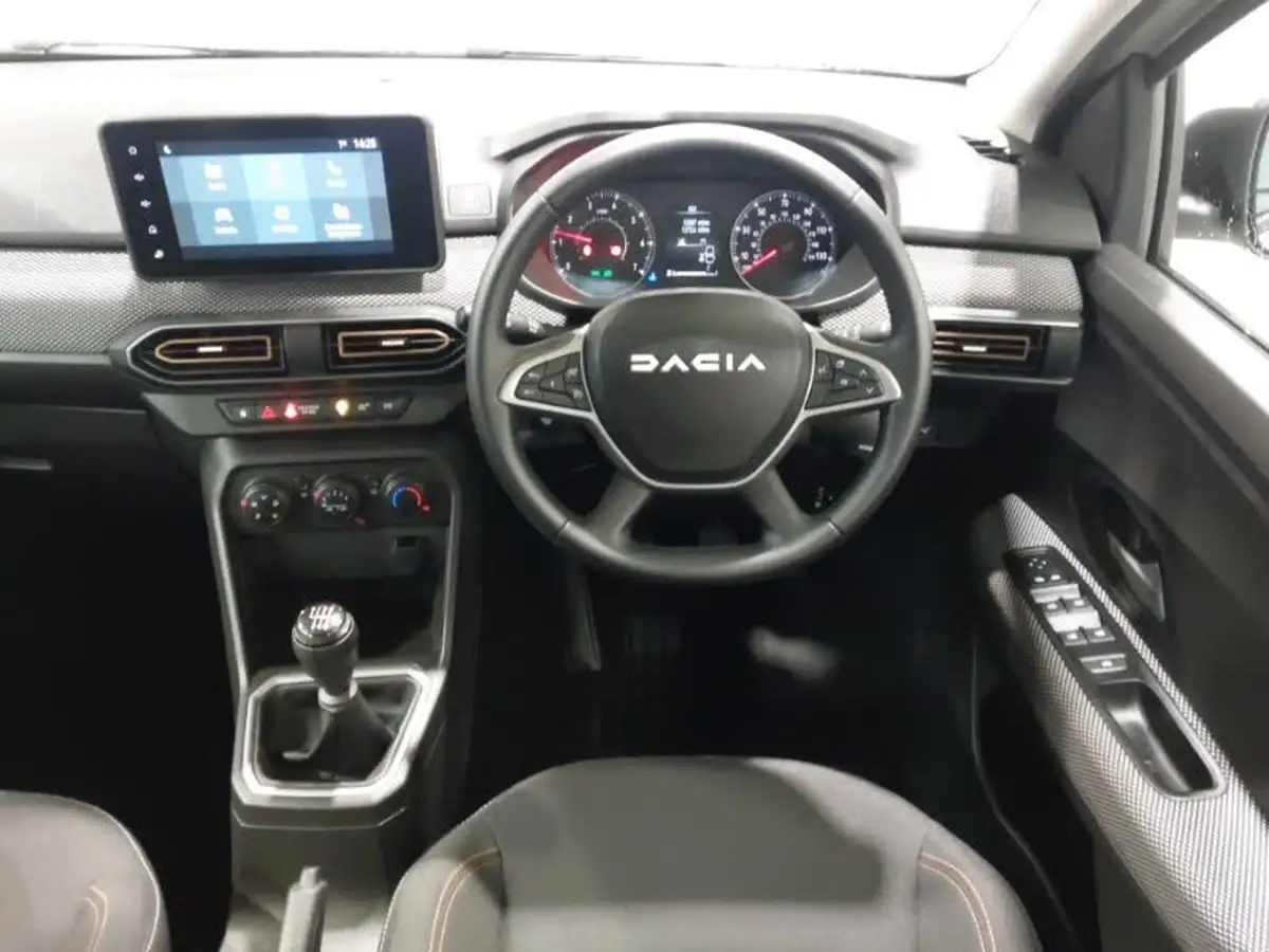 2024-dacia-sandero-stepway-10-tce-expression-90bhp-big-9