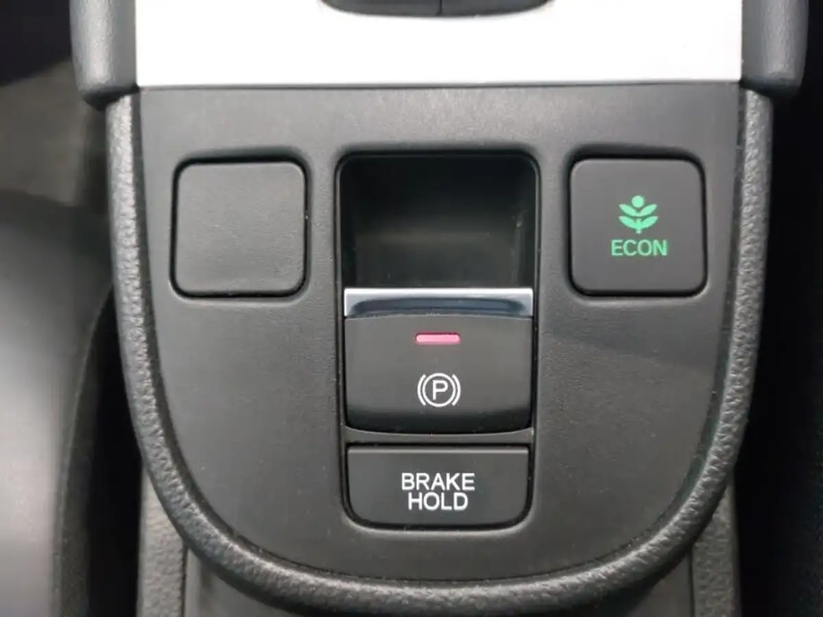 2021-honda-jazz-15-i-mmd-ex-107ps-big-18