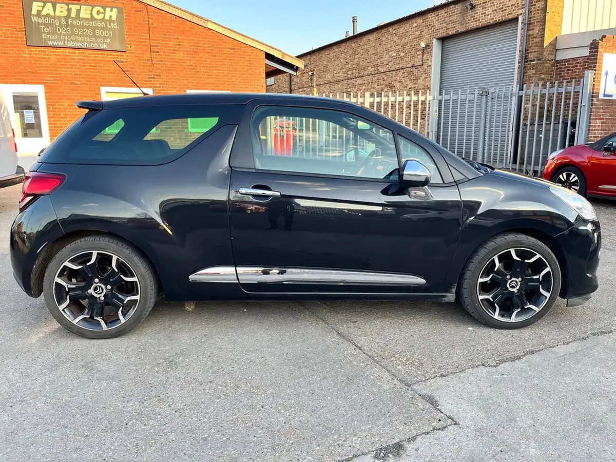 2012-citroen-ds3-16e-hdi-dsport-plus-big-1