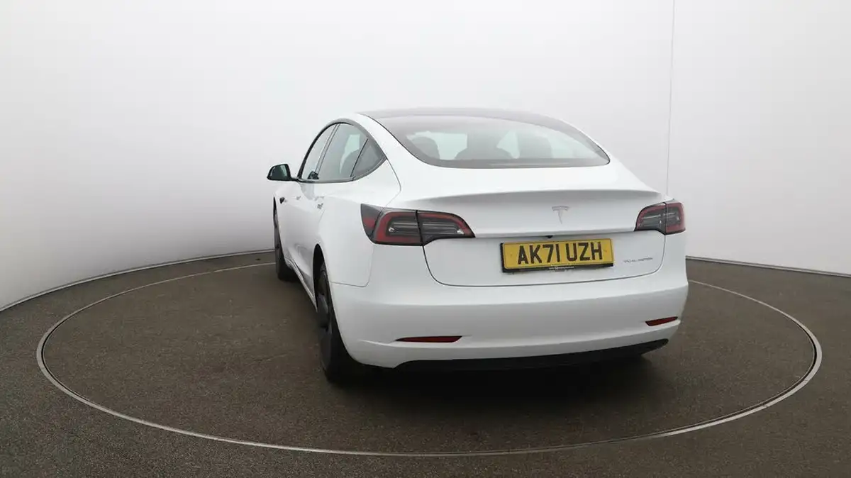 2021-tesla-model-3-e-long-range-awd-big-59