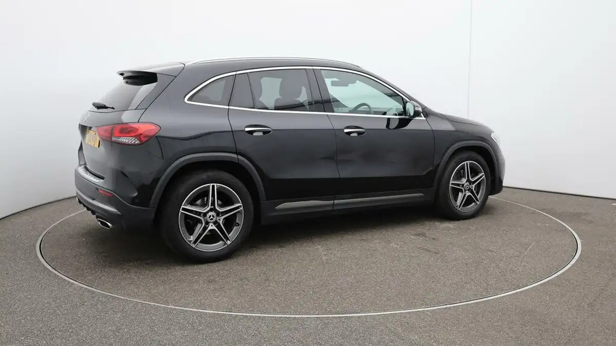 2021-mercedes-benz-gla-class-13-gla-180-amg-line-premium-plus-1332cc-big-52