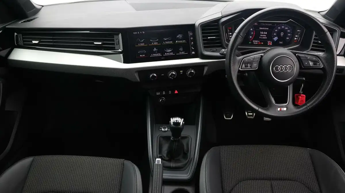 2023-audi-a1-10-30-tfsi-s-line-big-12