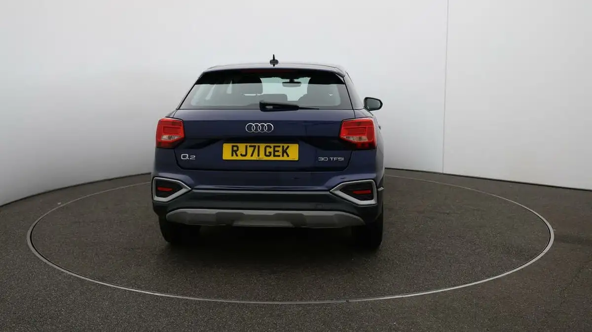 2022-audi-q2-10-30-tfsi-sport-big-49