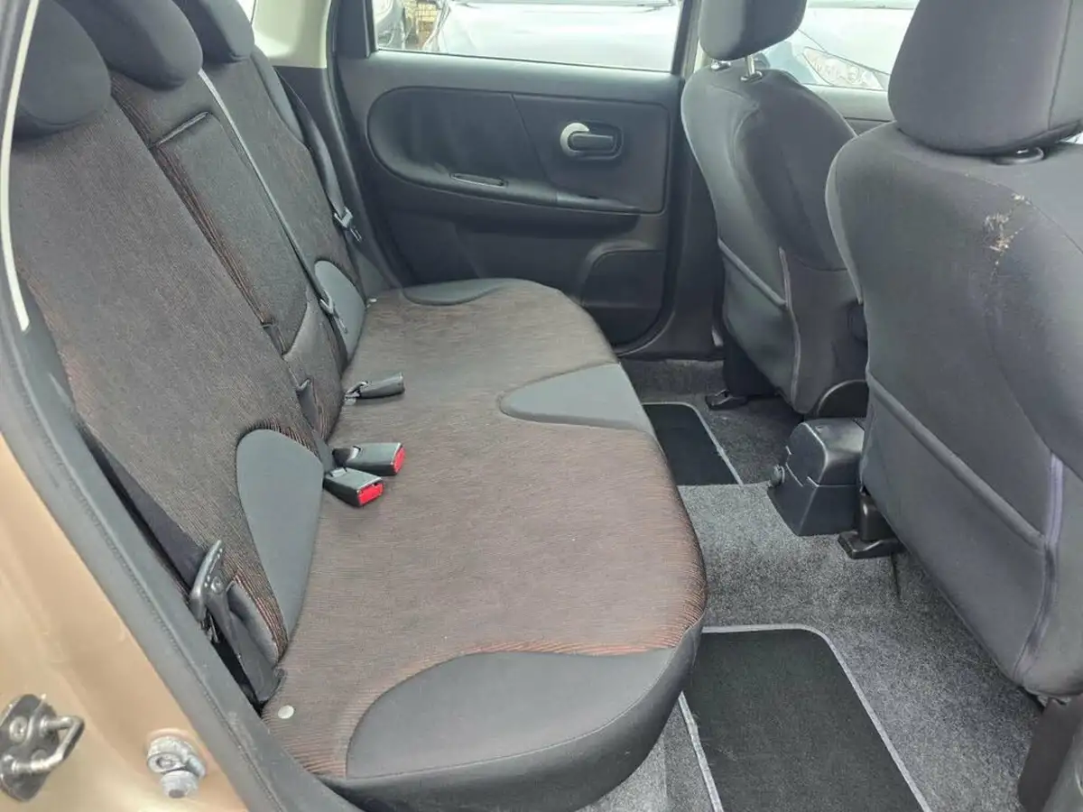 2010-nissan-note-16-acenta-auto-big-10
