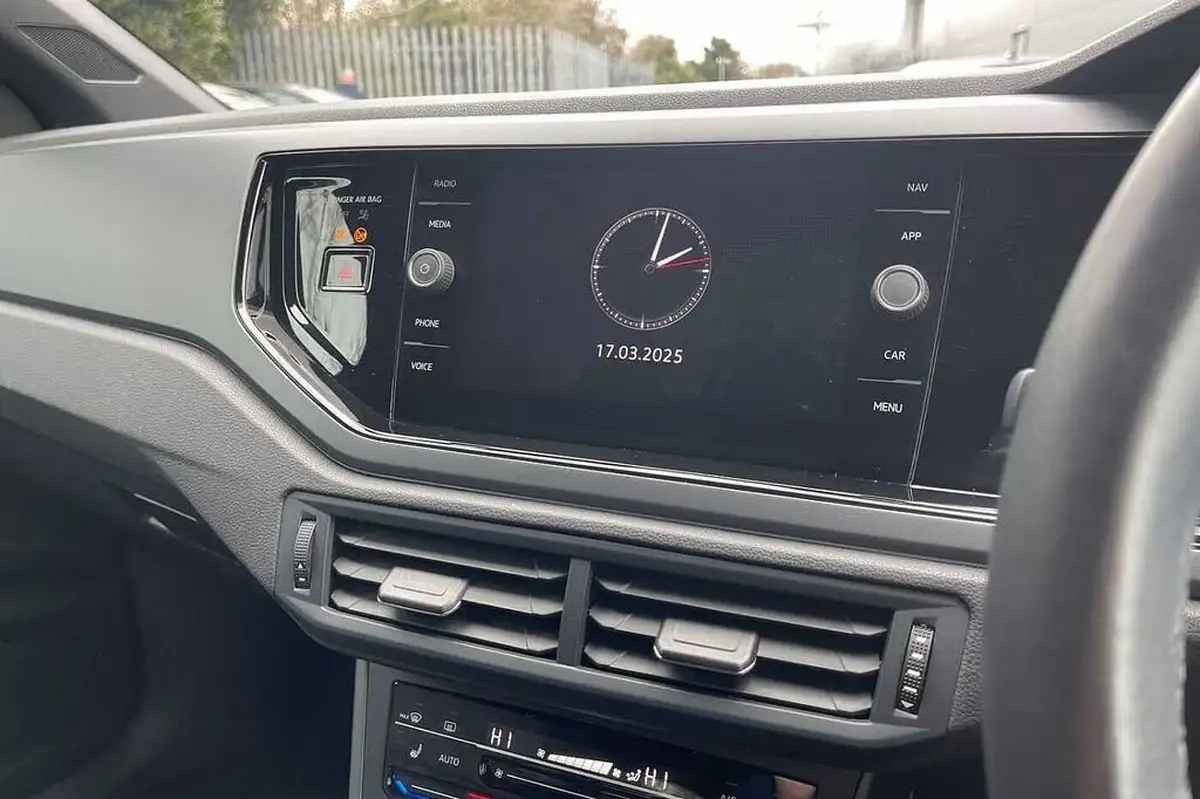 2023-volkswagen-polo-10-tsi-r-line-95ps-dsg-big-11