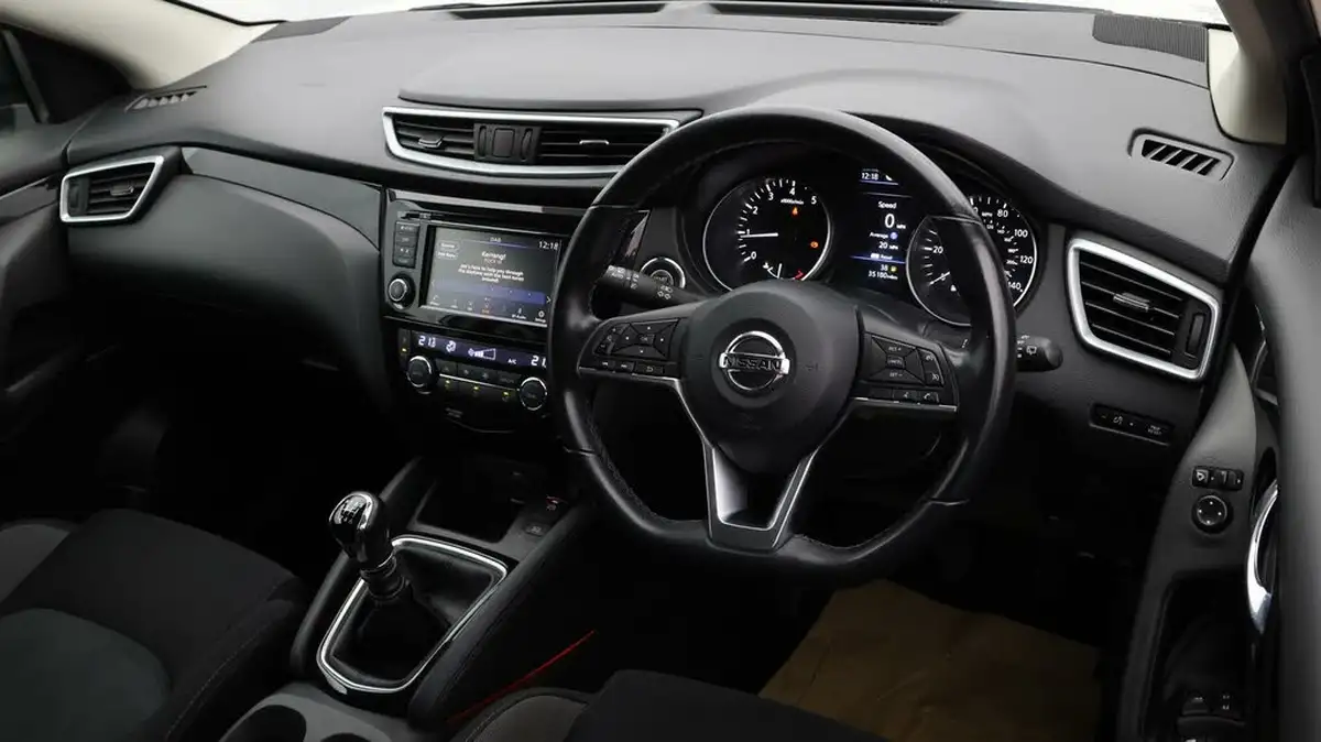 2021-nissan-qashqai-13-dig-t-n-connecta-140ps-big-8