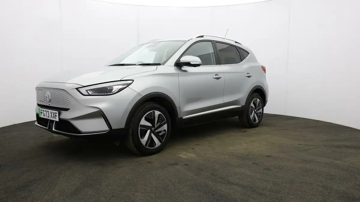2023-mg-zs-suv-e-trophy-connect-ev-156ps-long-range-big-29