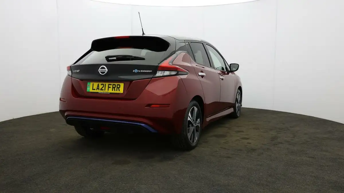 2021-nissan-leaf-e-n-connecta-big-52