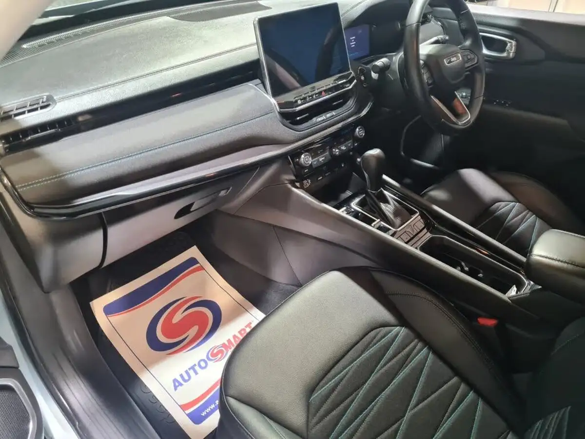 2022-jeep-compass-13-gse-upland-big-4