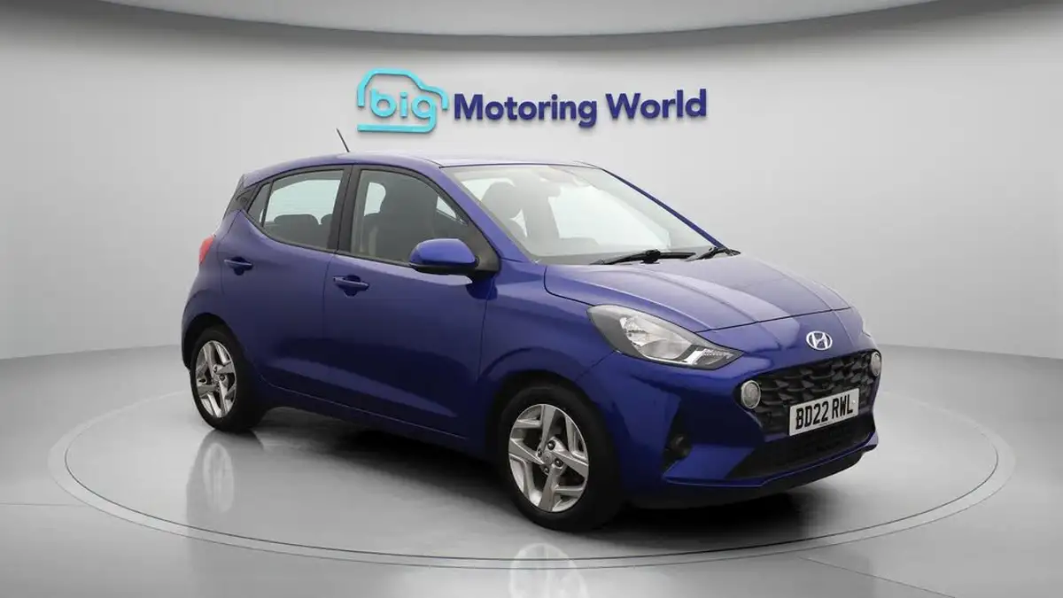 2022-hyundai-i10-10-se-connect-auto-big-1