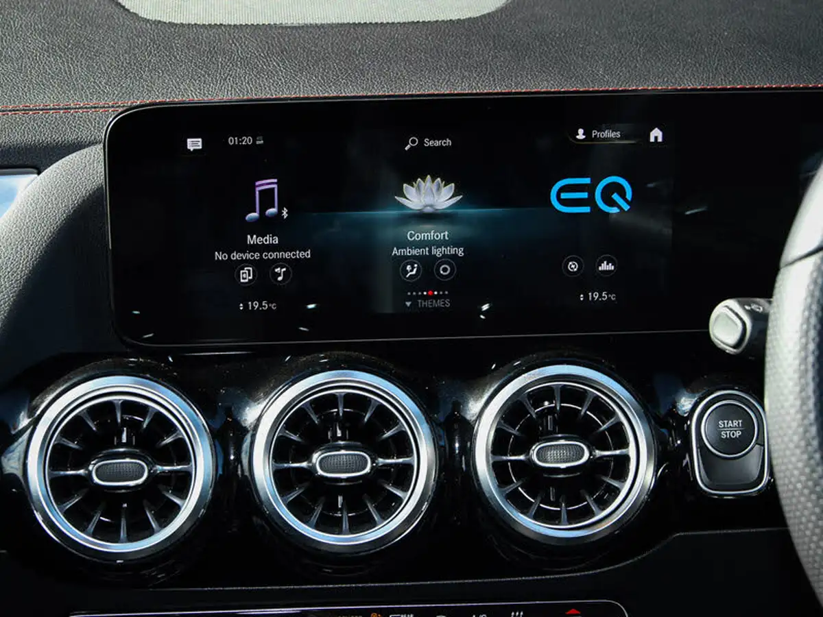 2021-mercedes-benz-eqa-e-eqa-350-amg-line-big-16