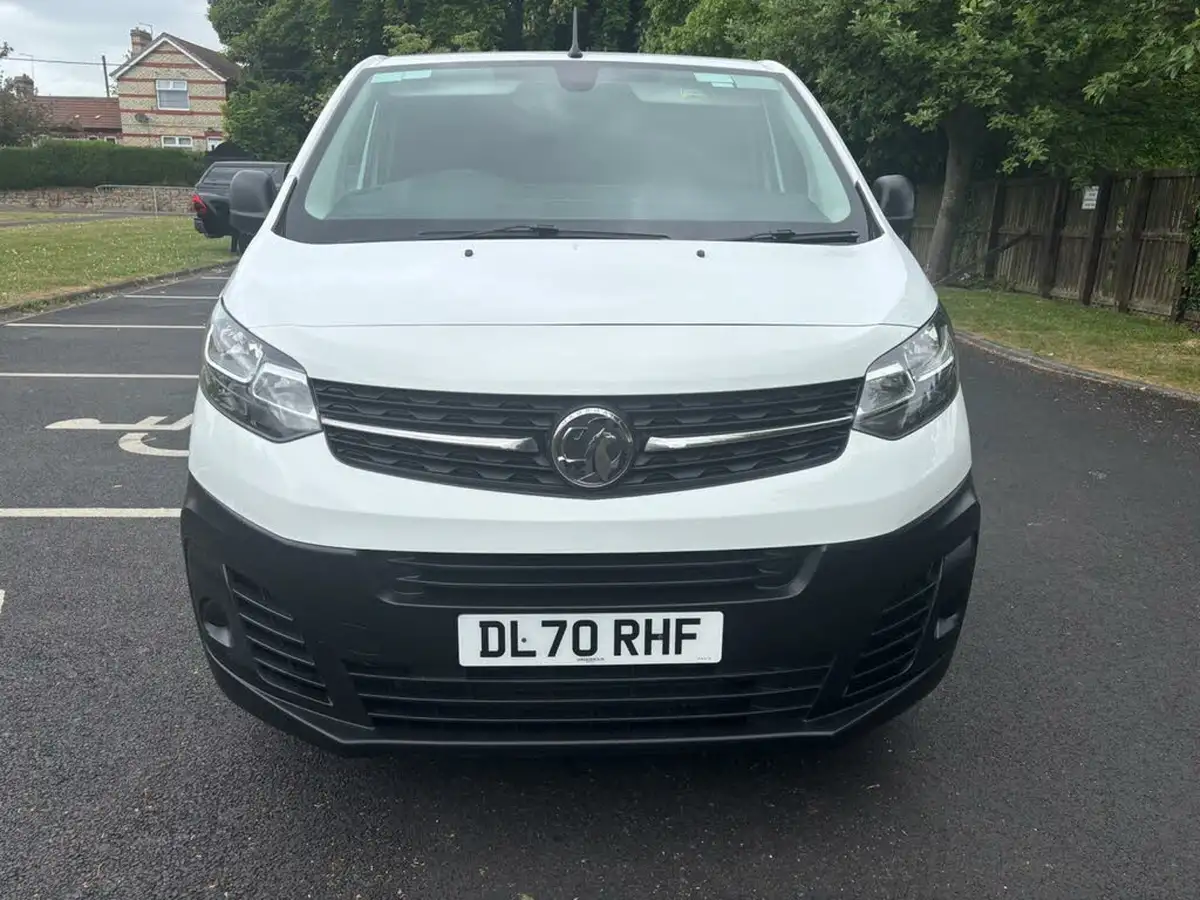 2020-vauxhall-vivaro-15td-2900-l2h1-edition-big-1