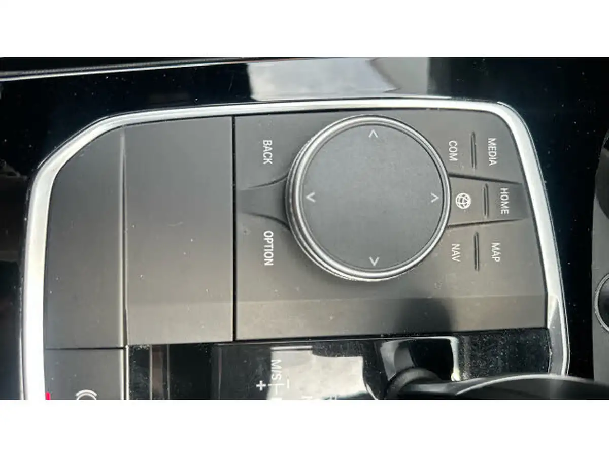 2022-bmw-1-series-15-118i-m-sport-lcp-dct-big-35
