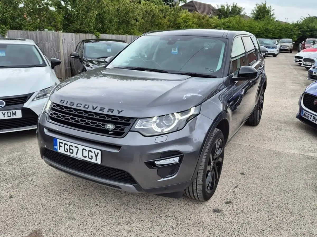 2017-land-rover-discovery-sport-20sd4-hse-black-big-0