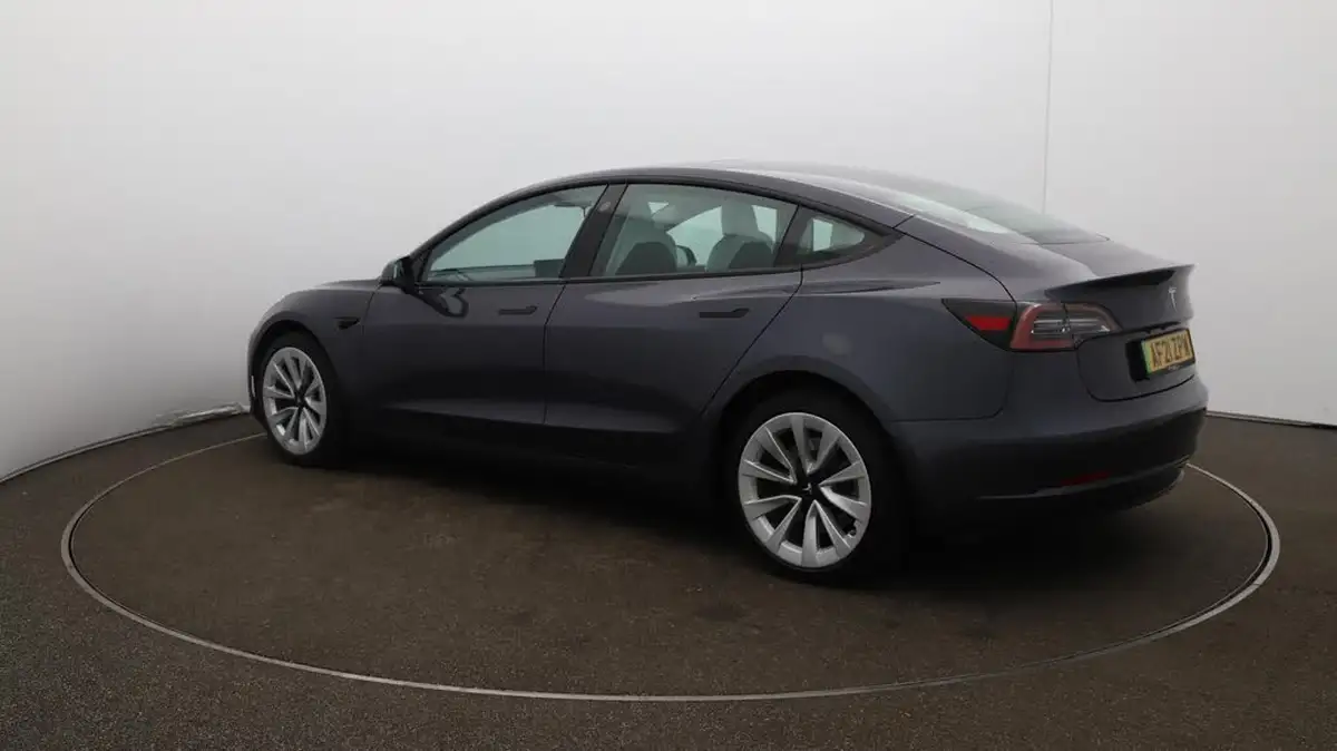 2021-tesla-model-3-e-long-range-4x4-big-26