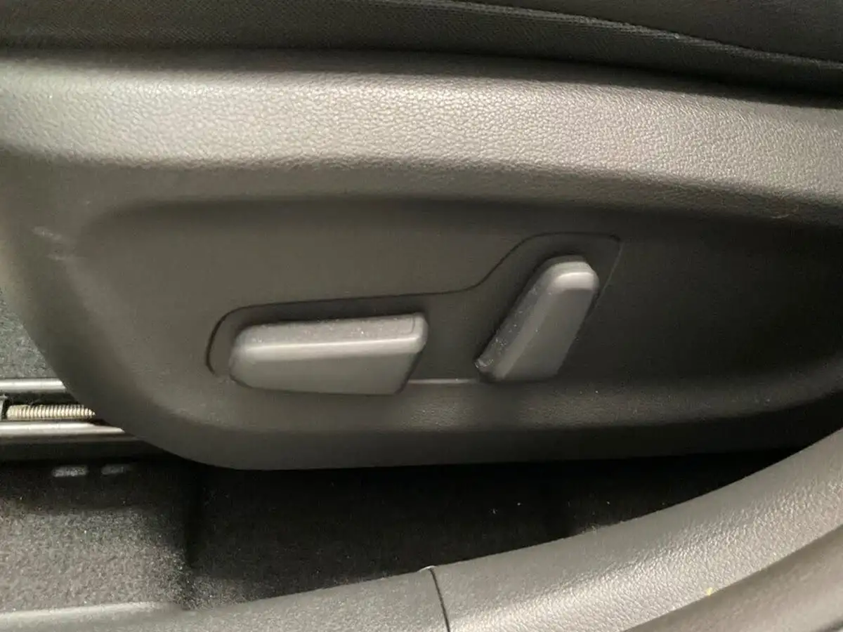 2019-hyundai-kona-e-premium-se-64kwh-big-30