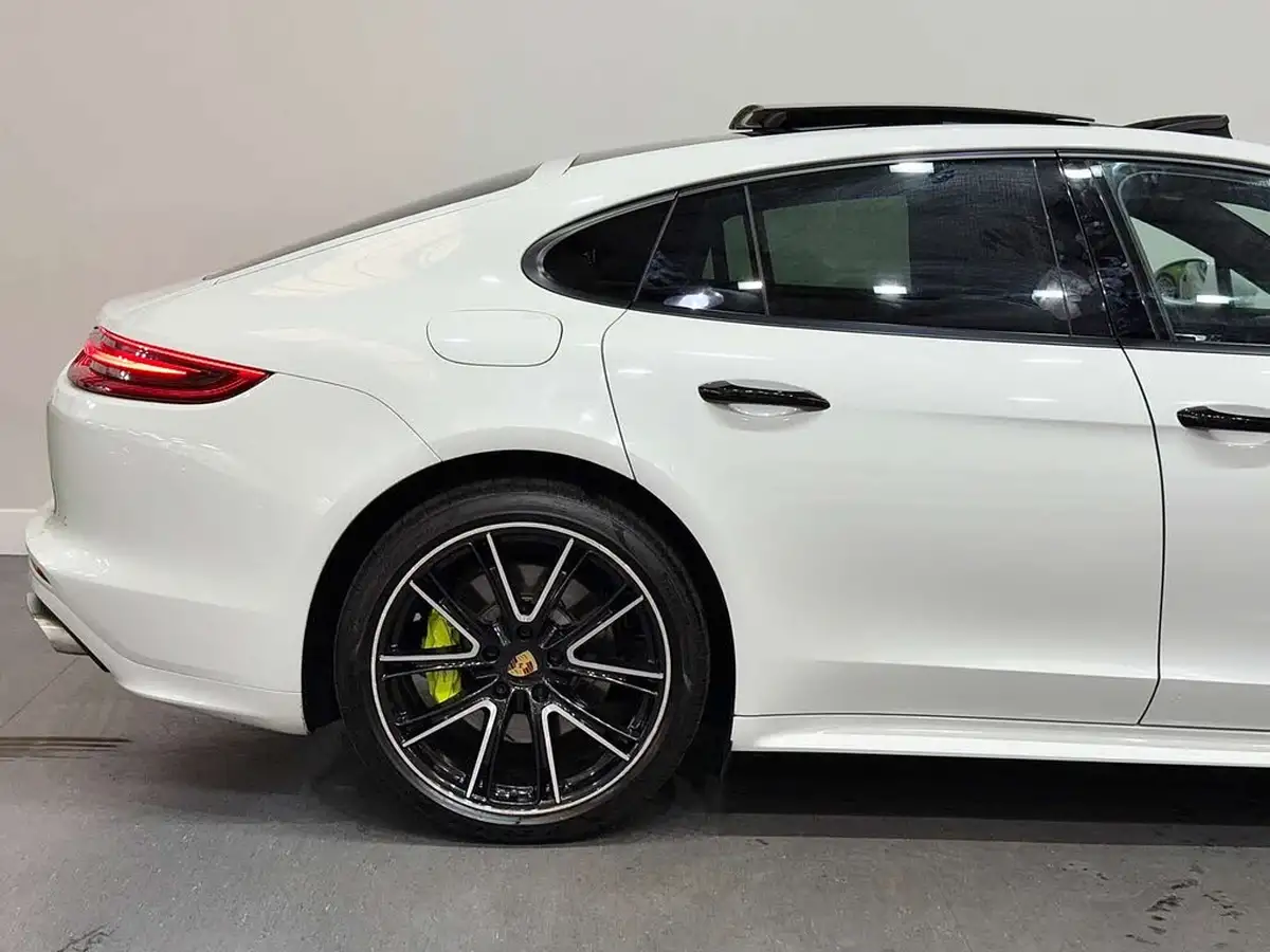 2018-porsche-panamera-29-v6-4-e-hybrid-sport-turismo-big-15