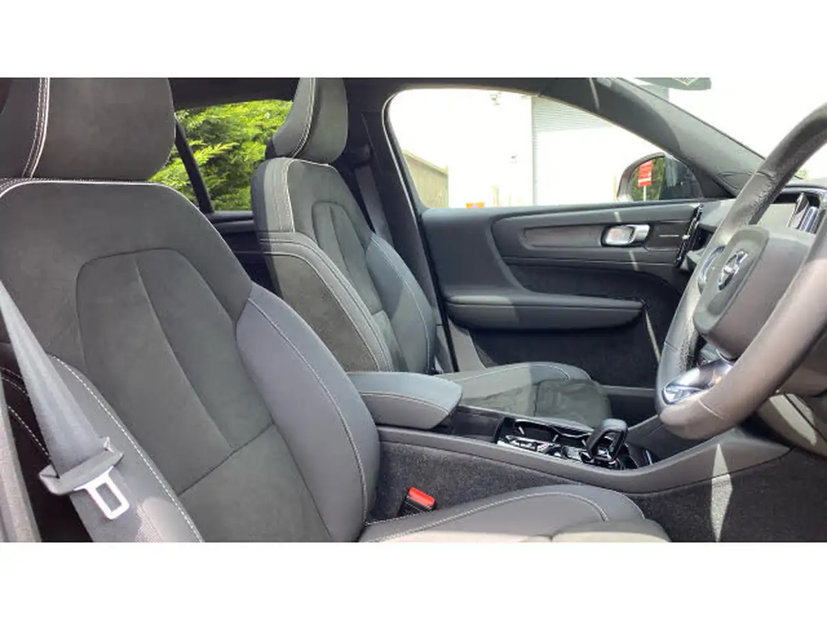 2023-volvo-xc40-15-t5-ultimate-bright-big-8