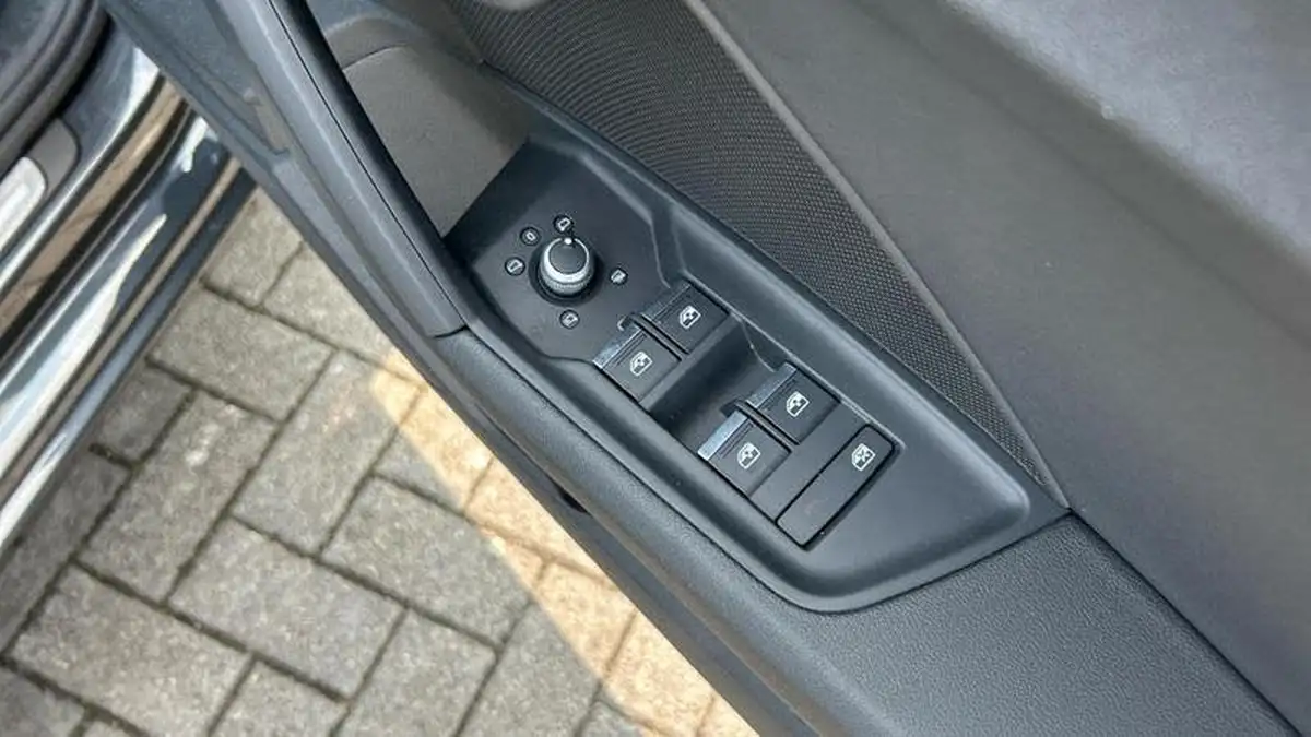 2022-audi-a3-10-30-tfsi-sportback-5d-s-tronic-big-20