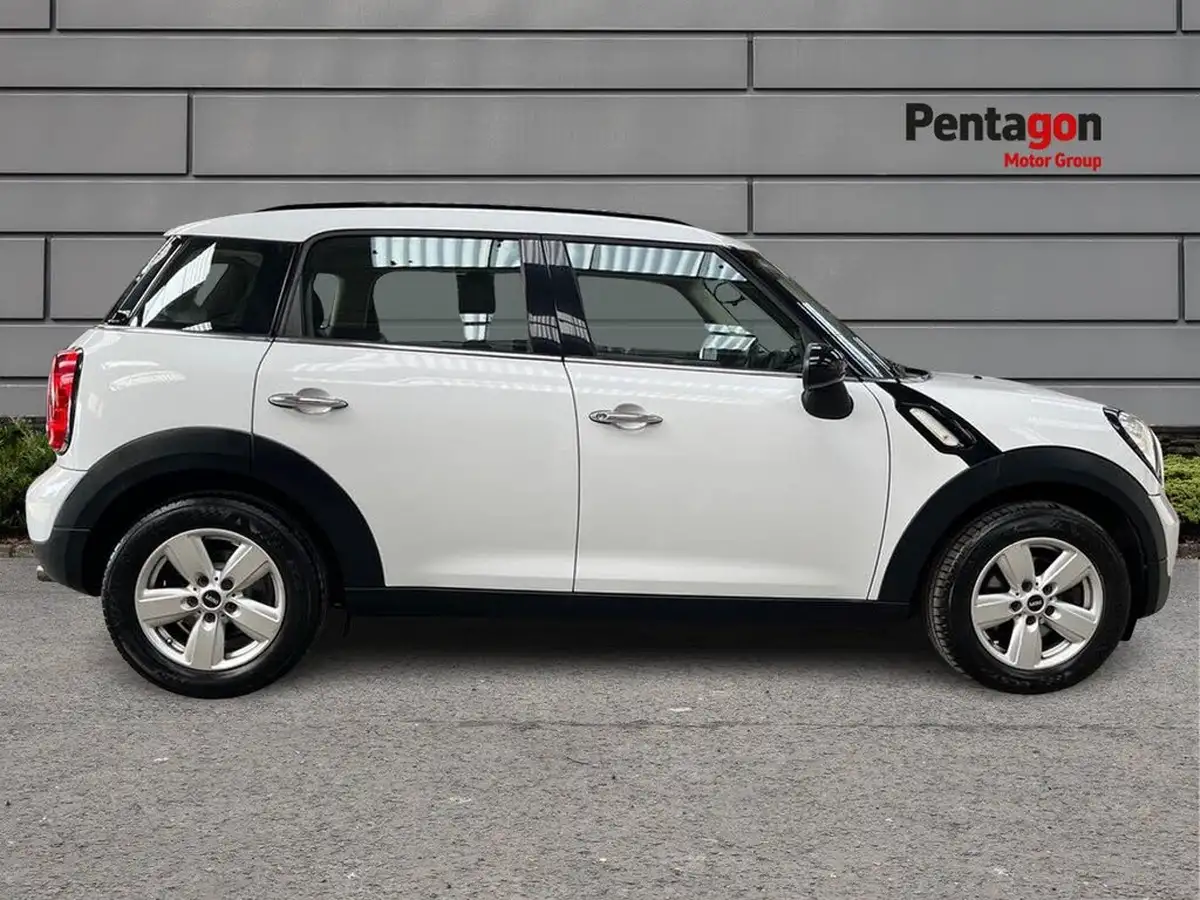 2014-mini-countryman-16-one-98bhp-big-13