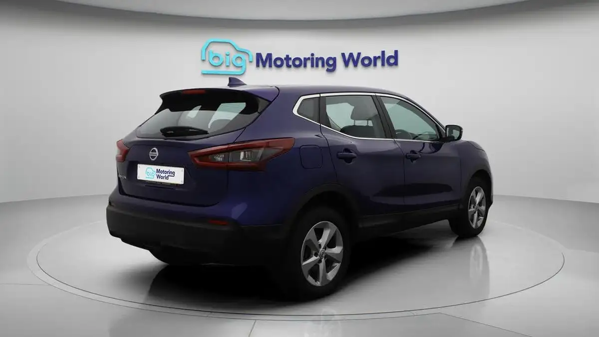 2020-nissan-qashqai-13-dig-t-acenta-premium-140ps-big-7