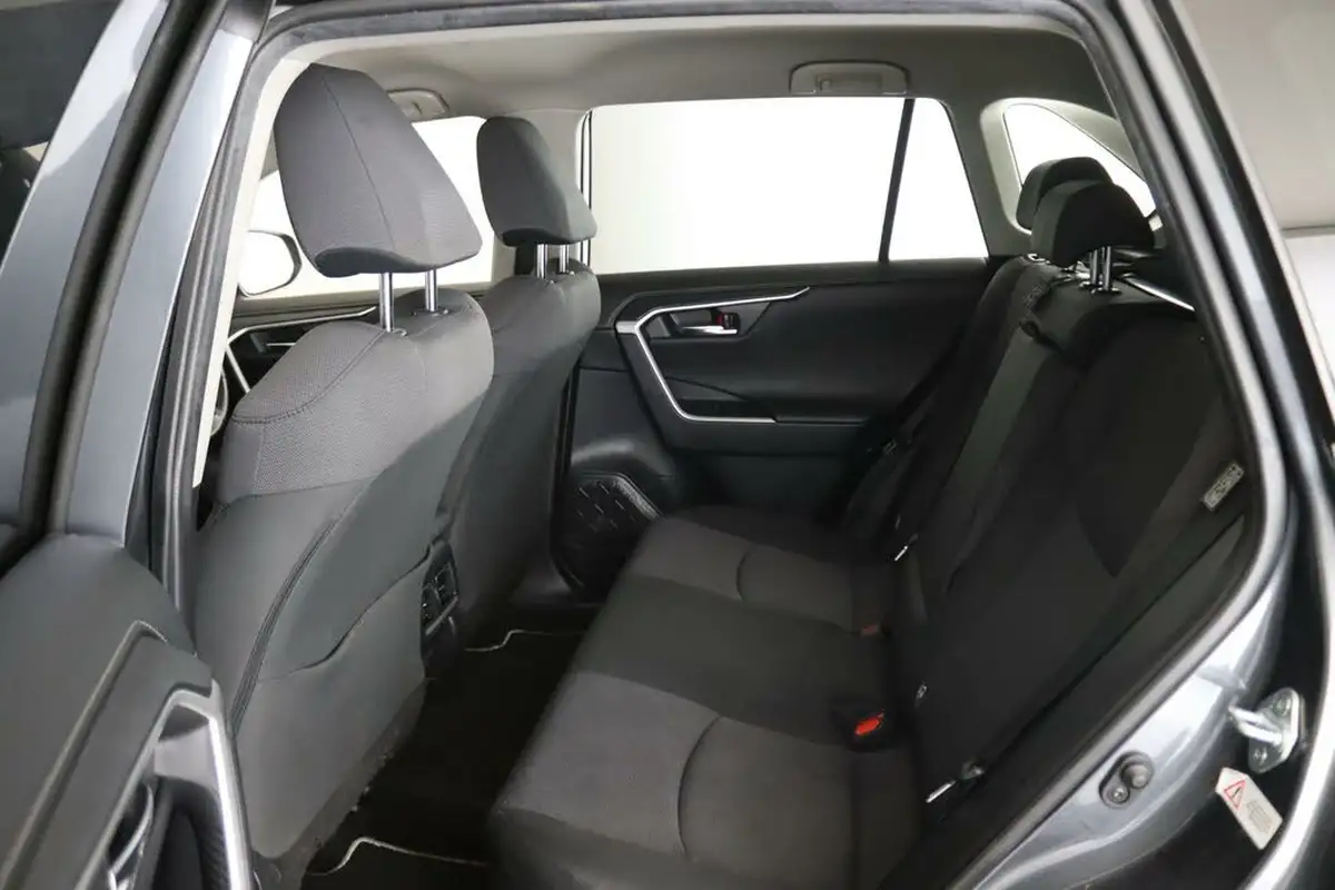2022-toyota-rav4-25-vvt-i-design-215bhp-big-11