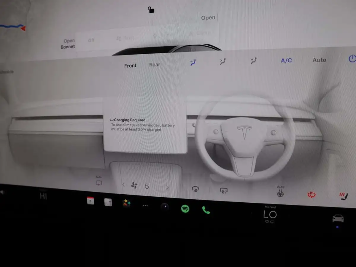2022-tesla-model-3-e-rwd-big-22