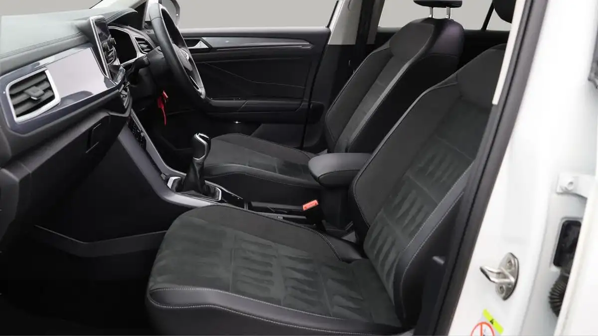 2023-volkswagen-t-roc-15-tsi-style-hatchback-5d-big-14