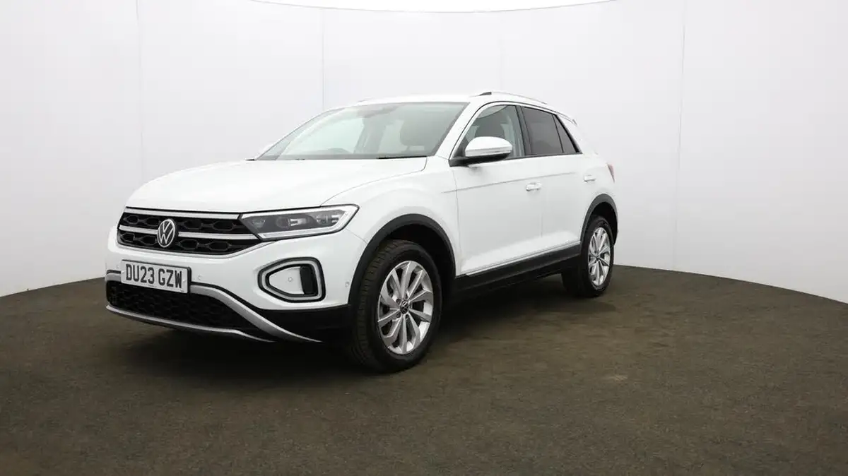 2023-volkswagen-t-roc-15-tsi-style-hatchback-5d-big-38