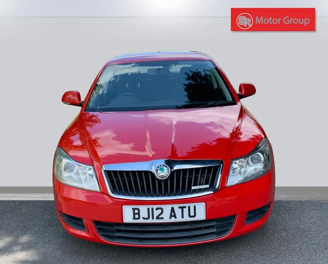 2012-skoda-octavia-16td-greenline-ii-hatchback-big-1