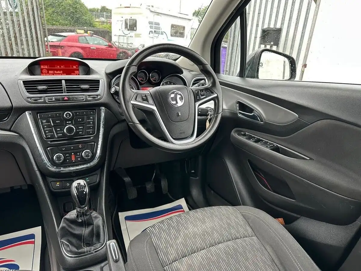 2014-vauxhall-mokka-17cdti-exclusiv-4x4-ss-big-17