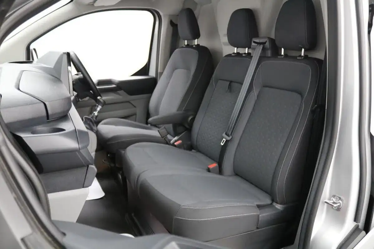 2023-ford-transit-custom-20tdci-300-l1h1-limited-136pseu6e-panel-van-1996cc-big-20