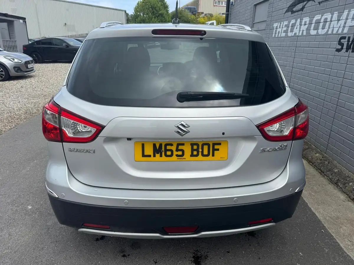 2015-suzuki-s-cross-16-sz5-big-4