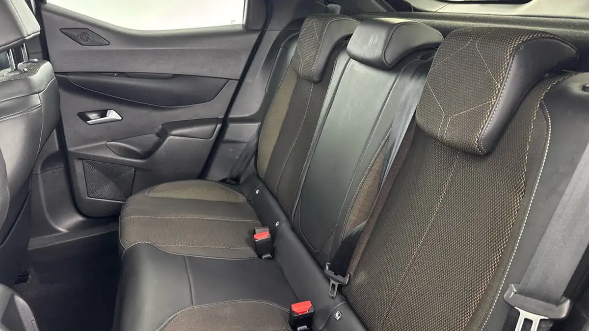 2021-ds-ds-3-crossback-e-tense-prestige-big-13