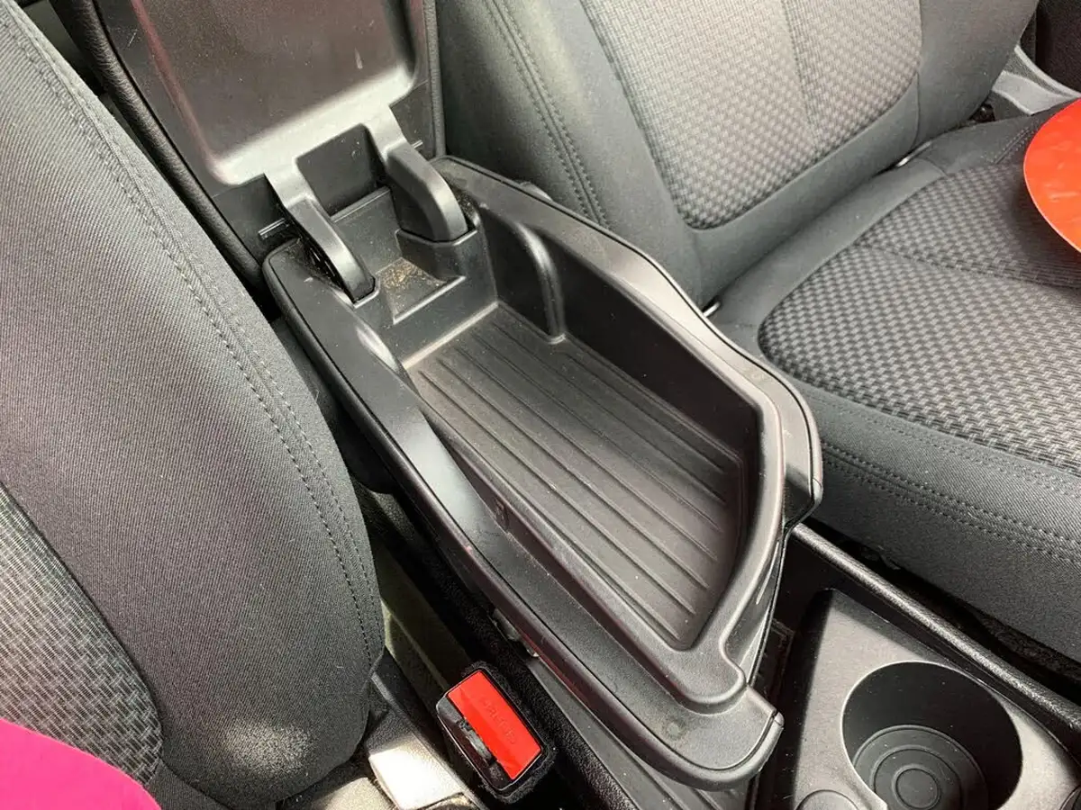 2020-bmw-2-series-15td-216d-se-gran-dct-big-51