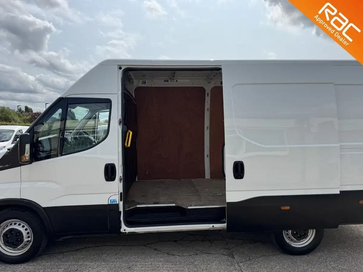 2023-iveco-daily-s-class-23td-35s14v-business-3520mm-h2-136pseu6dt-big-12