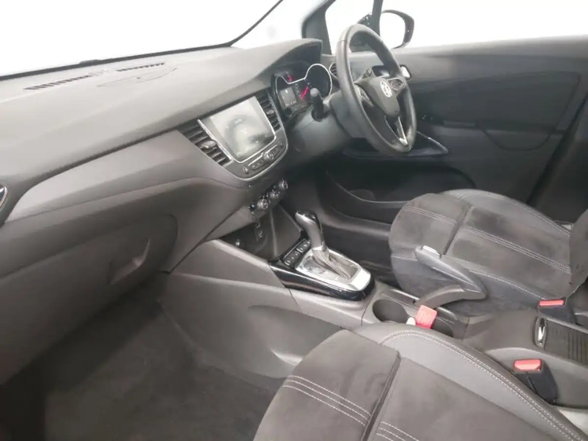 2022-vauxhall-crossland-12-ultimate-130ps-auto-big-4
