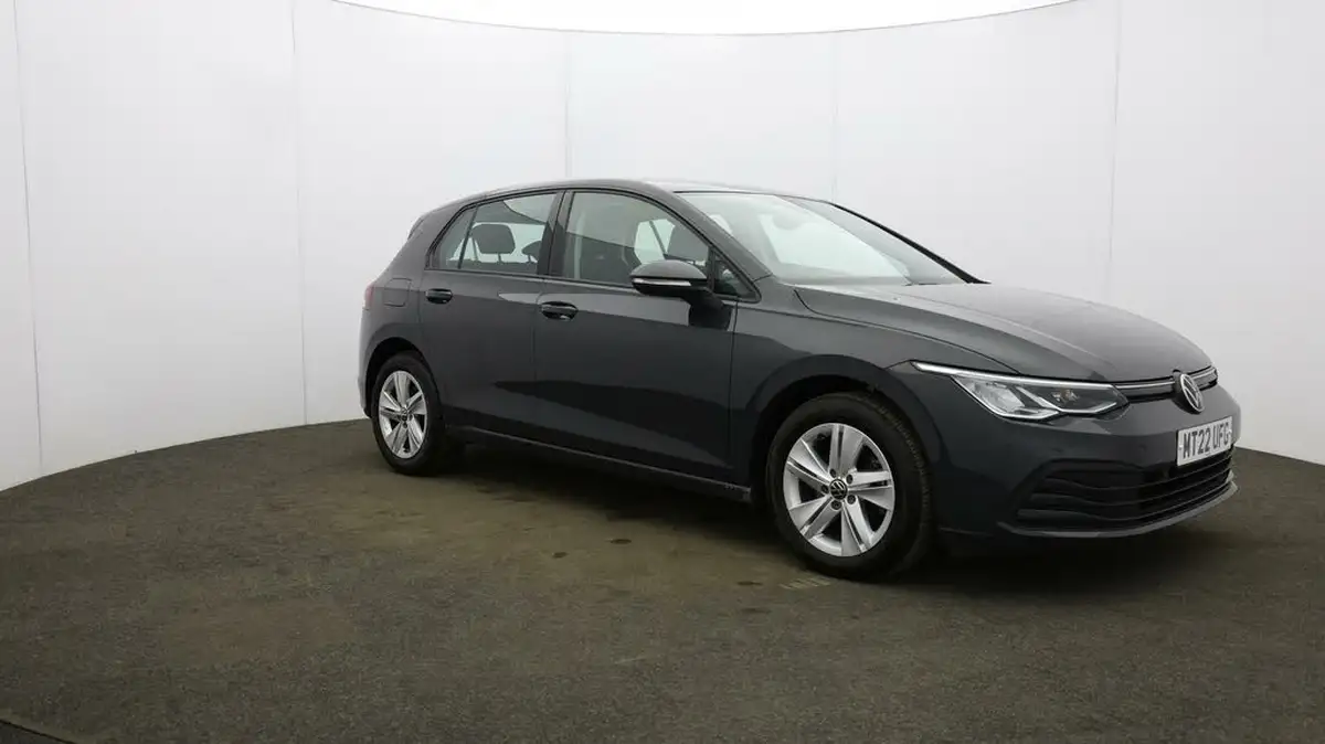 2022-volkswagen-golf-15-tsi-life-130ps-hatchback-big-46