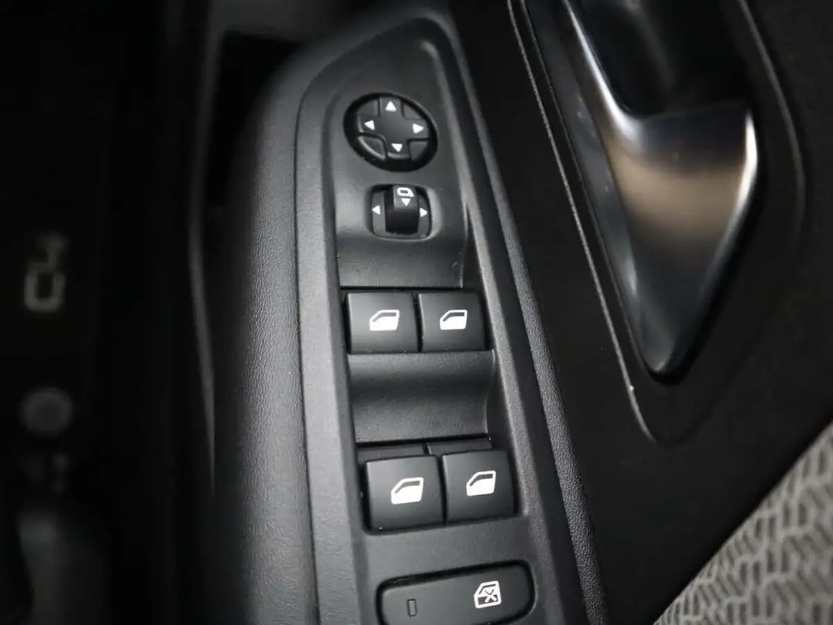 2022-citroen-c4-12-puretech-sense-plus-big-34