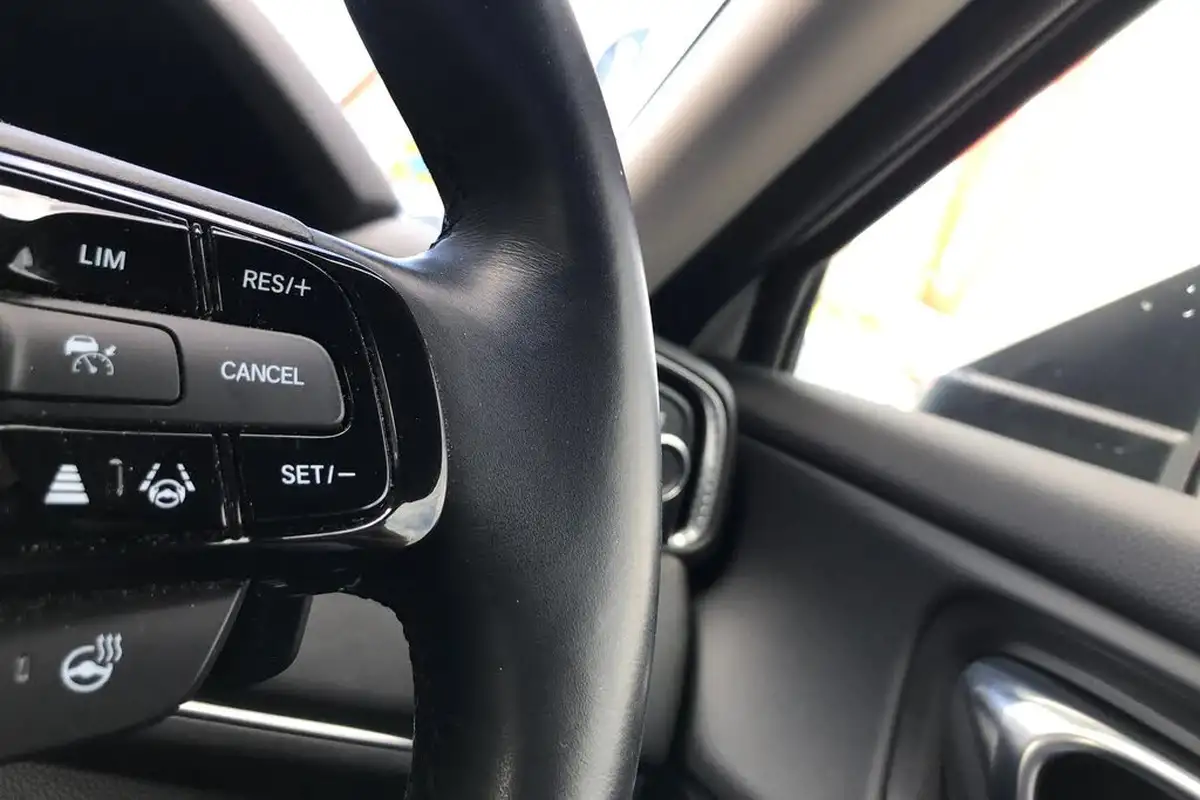2021-honda-hr-v-15-i-mmd-advance-big-13