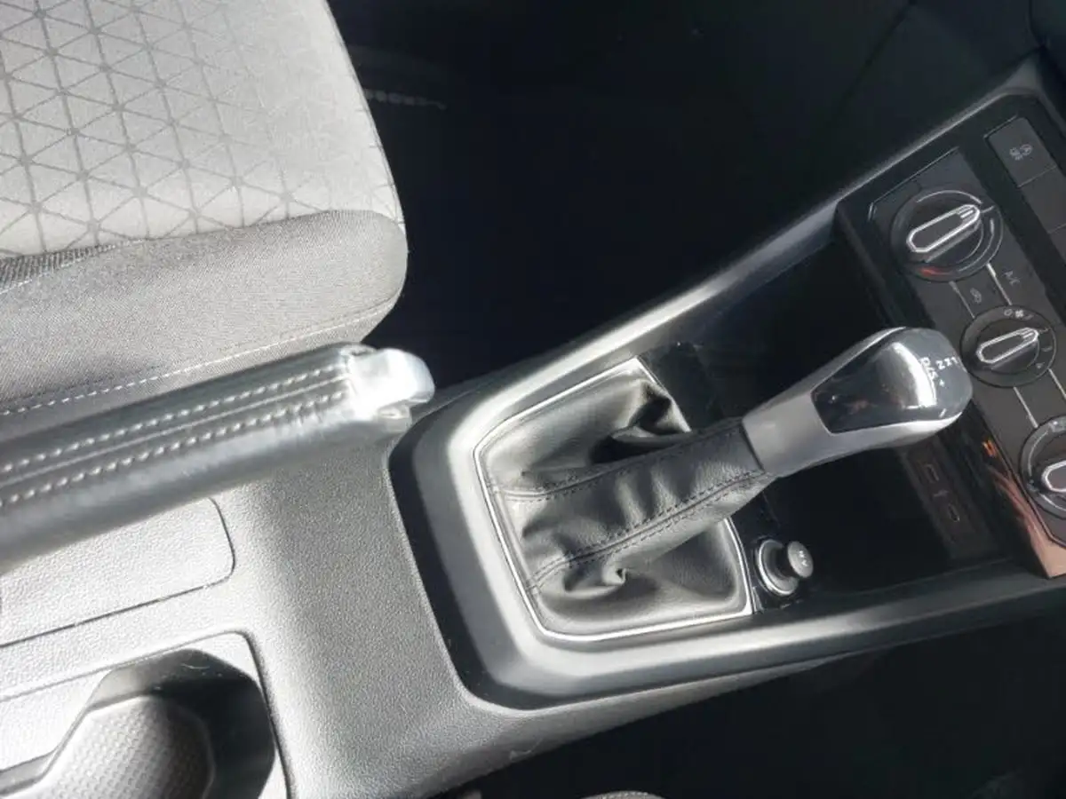 2022-volkswagen-t-cross-10-tsi-se-110ps-dsg-big-18